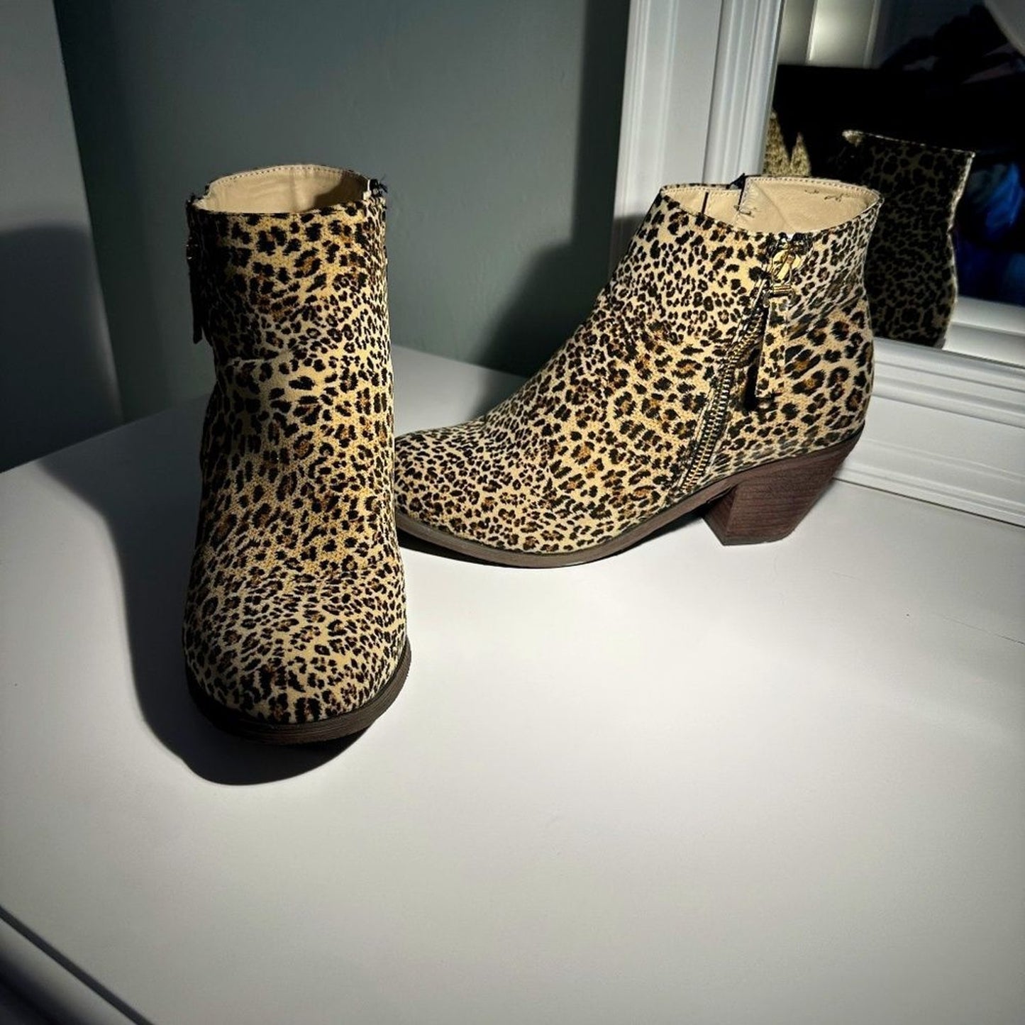 Diba Leopard Brushed Suede-like Booties EUC size 39 (8.5)